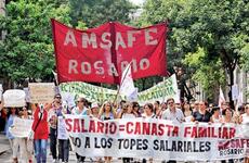 Imagen de El gobierno provincial descontará el día a los docentes que paren hoy