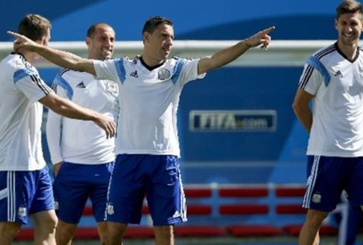 Imagen de Sabella probó con Maxi Rodríguez como titular en lugar de Lavezzi