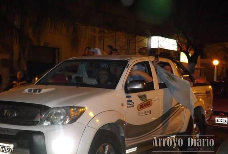 Imagen de Locura mundial: los festejos en Arroyo Seco tras la clasificación de Argentina en la final de la Copa del Mundo