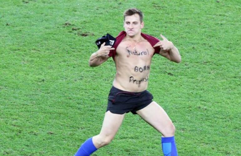 Imagen de La invasi&oacute;n de cancha que no mostr&oacute; la televisi&oacute;n