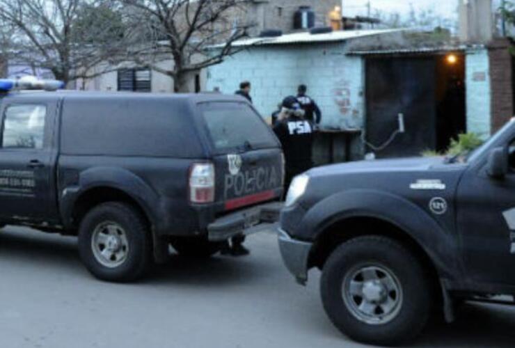 La Policía de Seguridad Aeroportuaria detuvo hoy en la ciudad correntina de Goya a uno de los prófugos de la banda Los Monos.