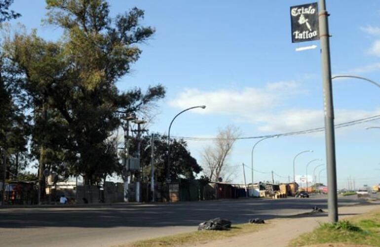 La víctima fue baleada ayer al mediodía en Ayacucho al 6500. Foto: Virginia Benedetto