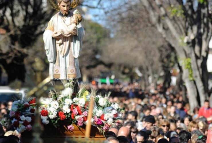 La procesión partió desde el templo dedicado a San Cayetano, en Buenos Aires al 2100.