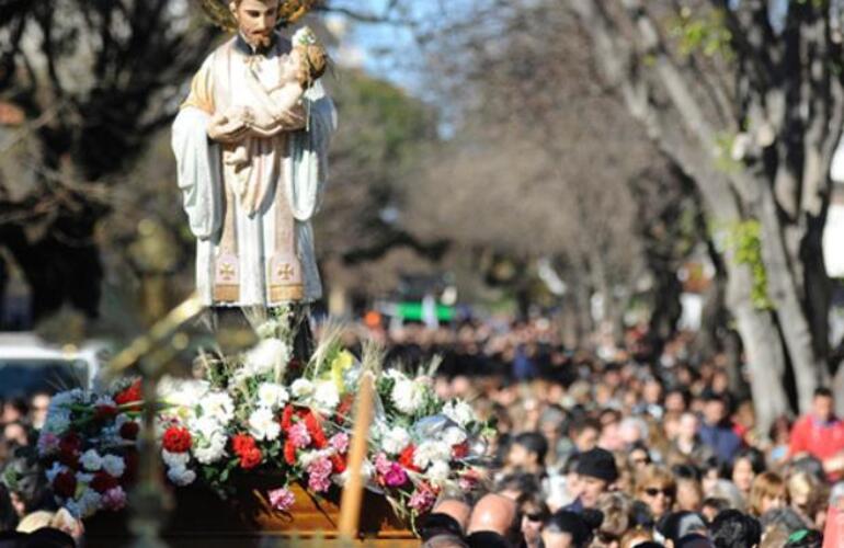 La procesión partió desde el templo dedicado a San Cayetano, en Buenos Aires al 2100.