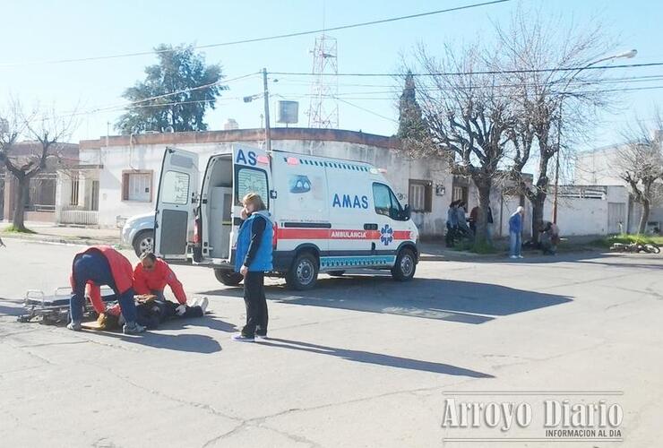 Imagen de Accidente de tránsito entre una moto y una bicicleta