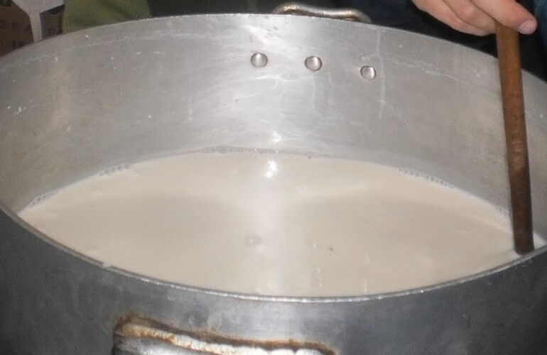 Imagen de Leche con tranquilizante: padres defienden a la maestra acusada