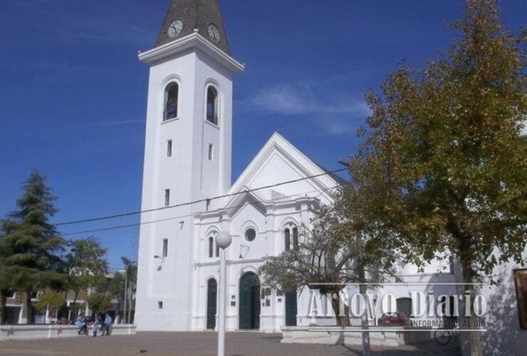 Si el tiempo acompaña la celebración del domingo se realizará en las puertas de la Iglesia "La Asunción"