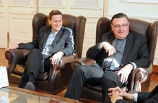 Imagen de Este domingo asume el nuevo arzobispo Eduardo Mart&iacute;n