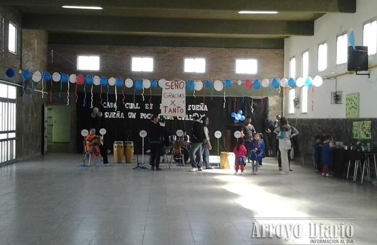 Imagen de �Uniendo vibraciones�