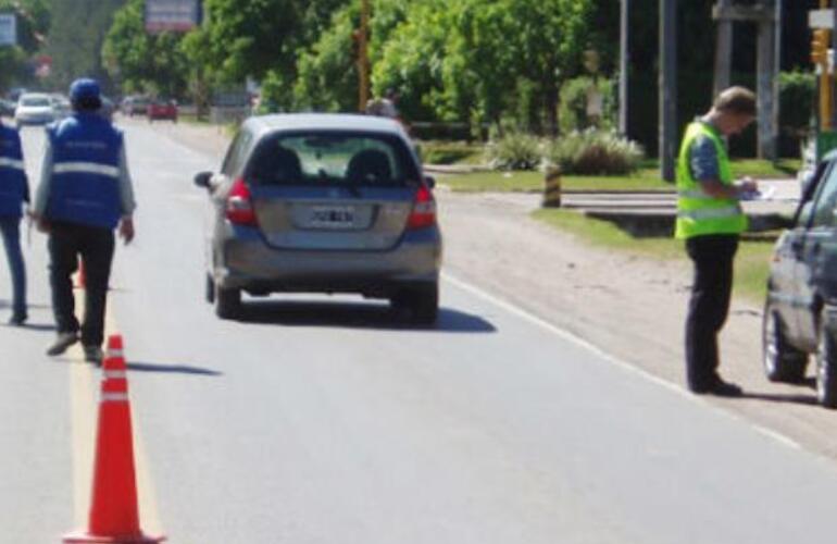 Los empresarios asaltados fueron escoltados por la Guardia Rural Los Pumas hasta la comisaría de Roldán.