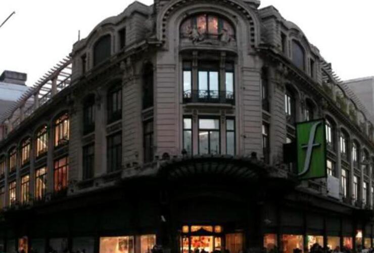 Falabella, una de las grandes tiendas que permanecer&aacute; cerrada el pr&oacute;ximo mi&eacute;rcoles. Foto: Archivo La Capital
