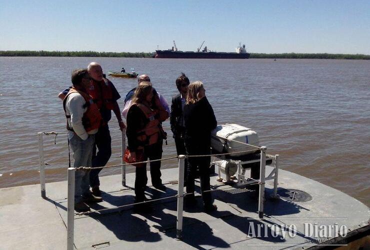 El pasado 11 de septiemnbre los concejales junto a las agentes nacionales, Lic. Angelina Sircelj, la Dra. Marisa Recoaro y la Lic. Angela Regueiro; recorrieron la costa de Arroyo Seco. Foto: Florencia D&acute;Alonzo