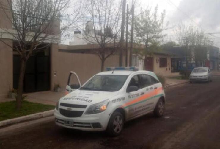 El frente del consultorio asaltado esta mañana en Alvear. Foto: Sebastián S. Meccia. La Capital