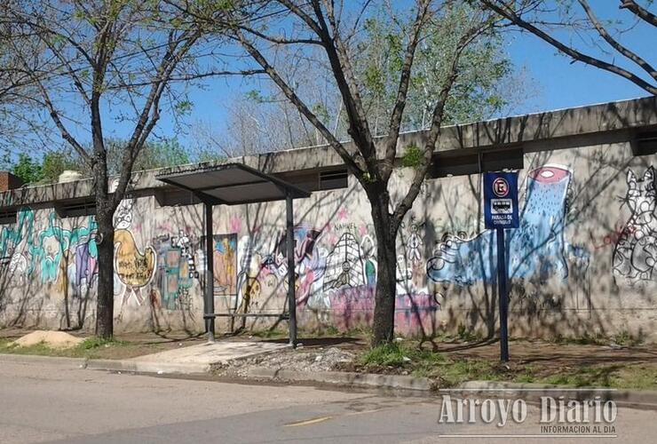 El refugio está ubicado sobre calle Rivadavia casi Libertad