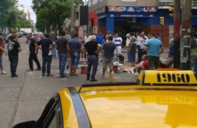 Imagen de Rosario: El paro de taxistas continúa hasta este jueves a las 6