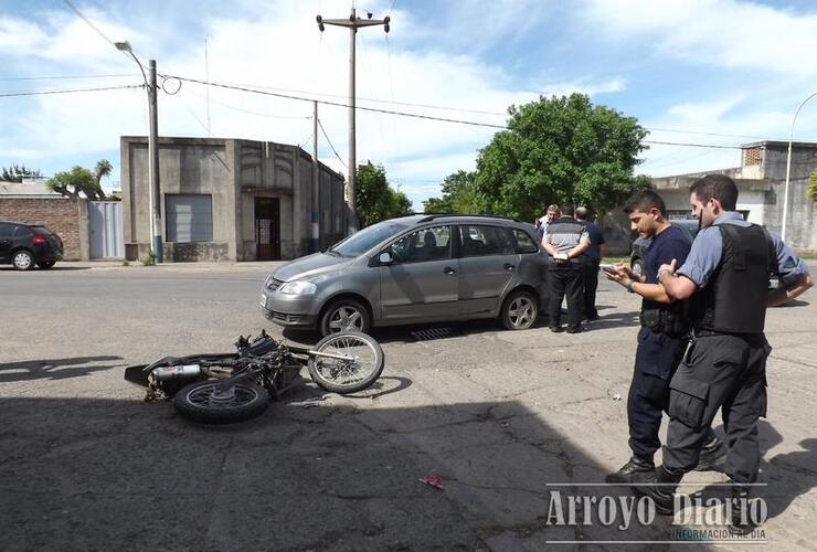 Imagen de Accidente entre una moto y un automóvil