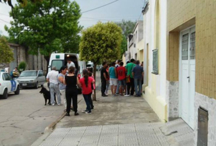 Asaltantes golpearon a tres abuelos durante un robo. Foto: Facebook Grupo Villa Constitución por una Ciudad Segura