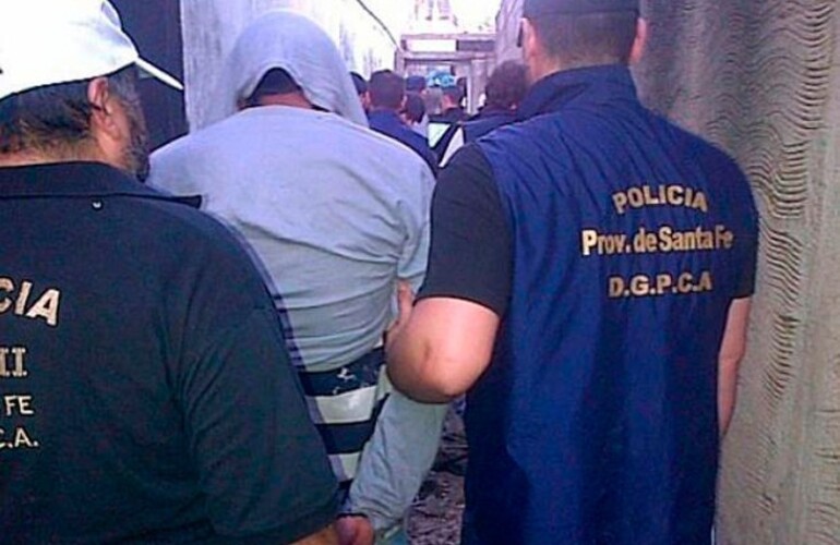 Imagen de Cuatro detenidos en allanamiento por drogas