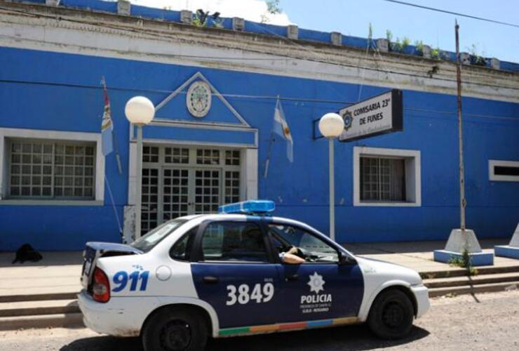 Interviene en el caso la comisaría 23ª. Foto: C. Mutti Lovera. La Capital Interviene en el caso la comisaría 23ª. Foto: C. Mutti Lovera. La Capital