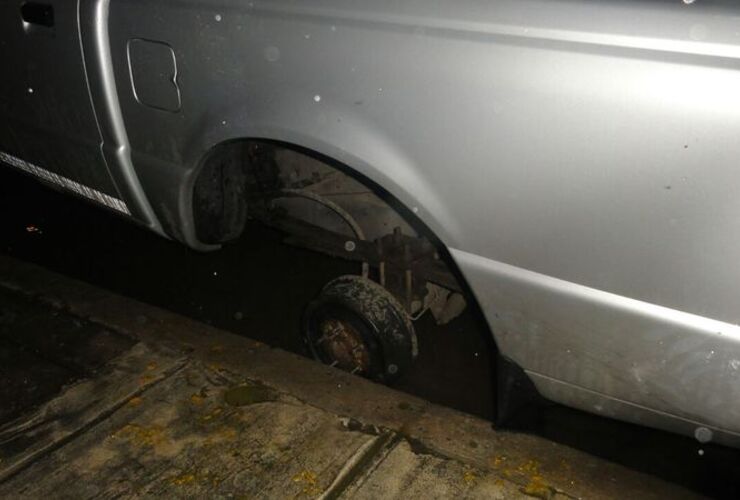 Imagen de Le robaron las ruedas de la camioneta Imagen de Le robaron las ruedas de la camioneta