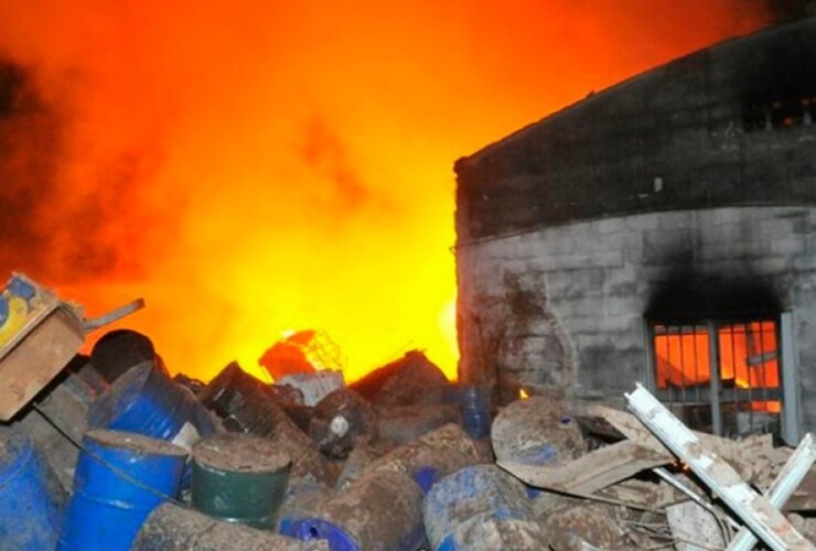 Imagen de Más de 60 heridos por explosión en una planta de químicos