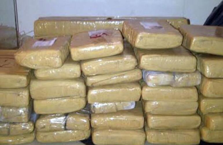 Imagen de Tras el secuestro de una tonelada y media de drogas, los castigan porque "el cami&oacute;n era de arriba"