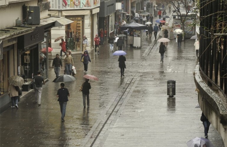 Imagen de La jornada de este lunes terminará con lluvias