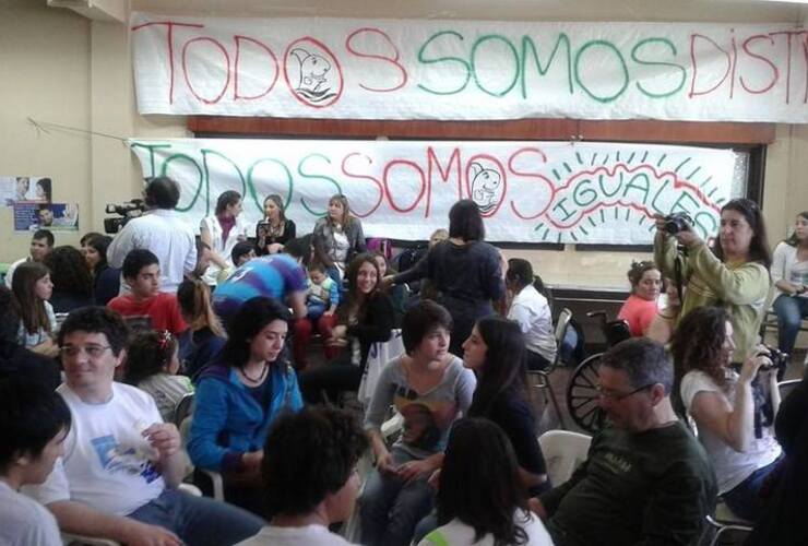 Imagen de Abrazos de agua la película,  en Colón, provincia de Buenos Aires