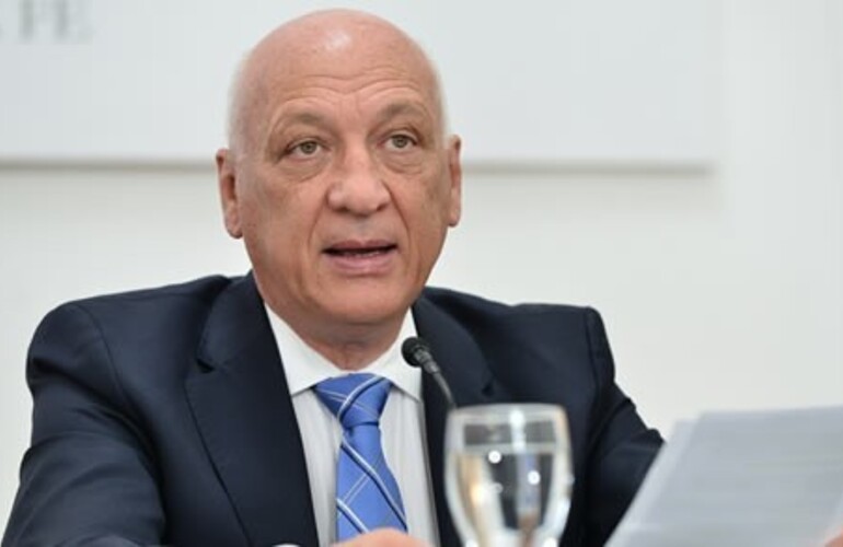 Imagen de El gobernador defendi&oacute; el pase a planta de trabajadores provinciales