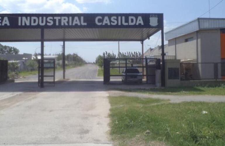 La actual zona industrial, creada en 1998, lleg&oacute; a su capacidad m&aacute;xima, con una treintena de firmas.