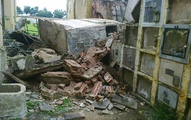 Imagen de Se derrumbaron 130 nichos del cementerio de Santa Fe