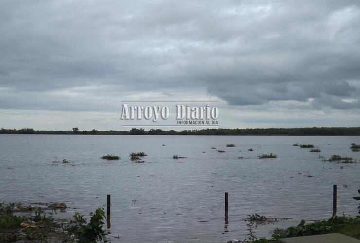 El río Paraná también experimento un leve crecimiento