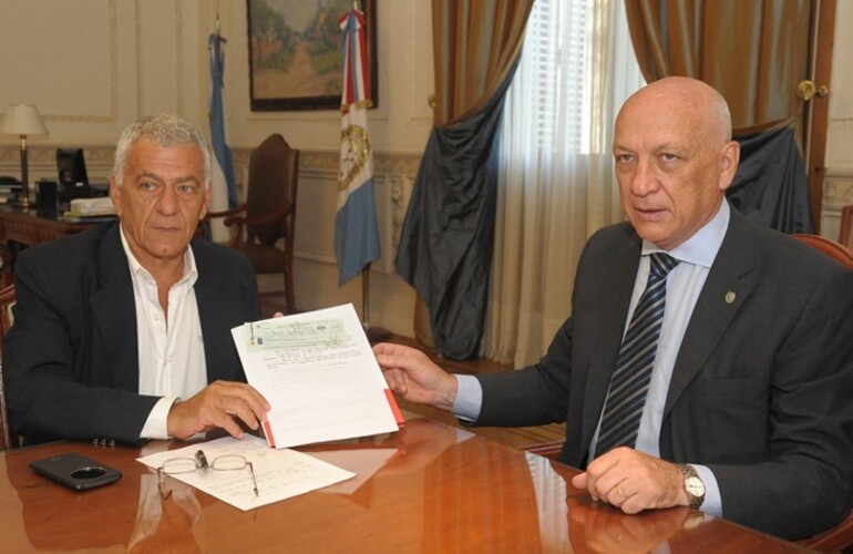 Imagen de La Provincia aport&oacute; fondos para mejoras en el Coloso