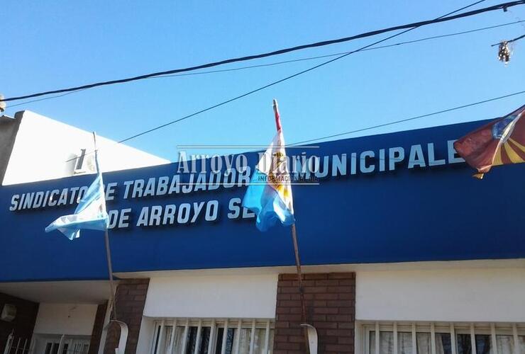 Imagen de Paro de Municipales hasta que cobren el sueldo