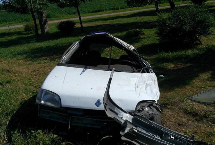 Así quedó el automóvil involucrado en el accidente. Foto: Notilagos