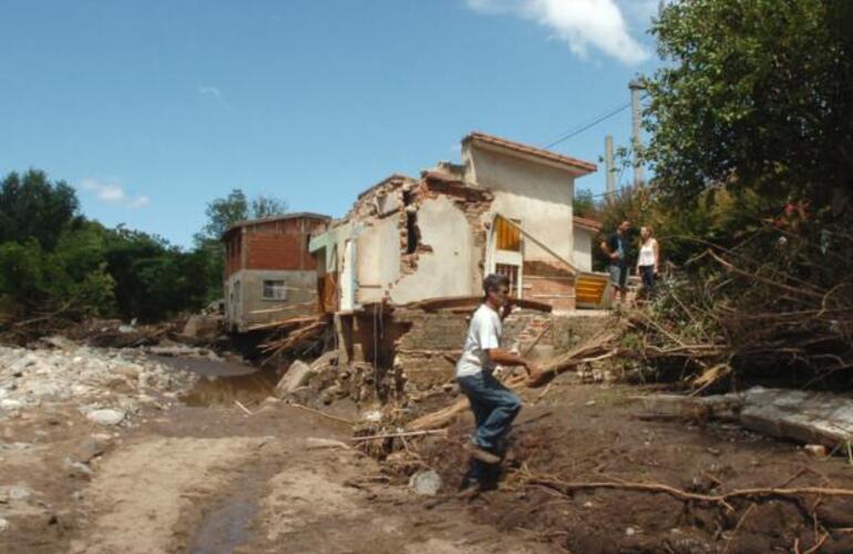 El temporal en Córdoba causó la muerte de siete personas y miles perdieron sus casas.