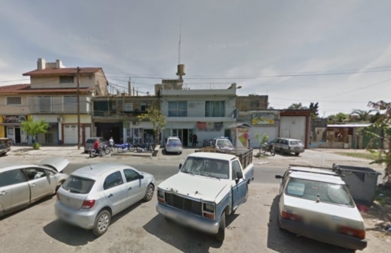 El frente de la seccional 18, de donde fue sustra&iacute;do el auto recuperado. Foto: Google Street View