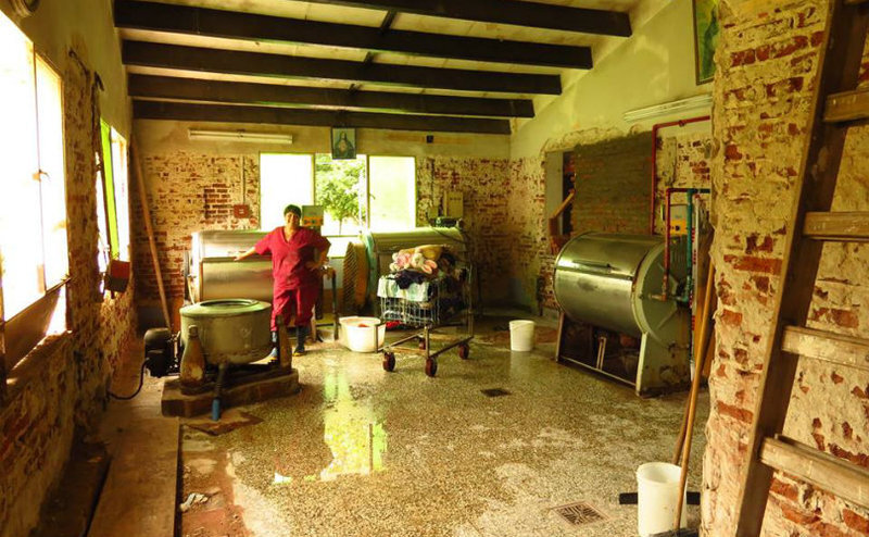 Lavadero en plena etapa de refacci&oacute;n. Foto: Notilagos