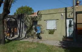 Dos ladrones quisieron robar en la casa de un policía en Matienzo y Saavedra. Foto:E. Rodriguez