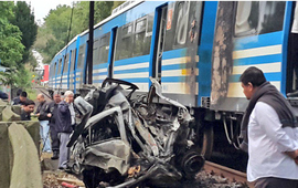 Al menos un muerto en tras chocar un auto contra un tren en Tigre Foto: Agustín Aramaya