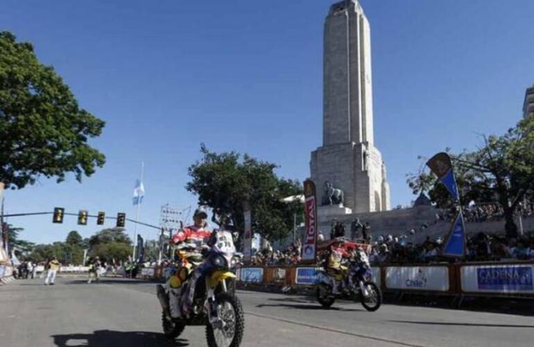 El Monumento a la Bandera. Hace dos años fue el punto de largada de la legendaria carrera.