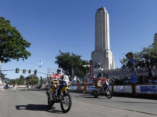El Monumento a la Bandera. Hace dos años fue el punto de largada de la legendaria carrera.