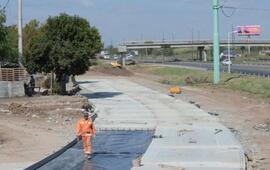 Las obras de las avenidas colectoras registran un importante avance. En ese sector había muchas viviendas precarias.