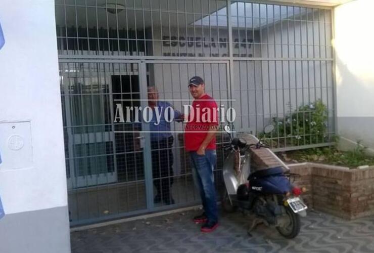 La Escuela 247 "Mart&iacute;n Miguel de G&uuml;emes" apenas cerraba sus puertas para comenzar con el escrutinio. Foto: Juan Pablo Broin