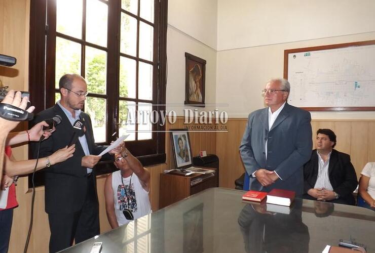 As&iacute; asum&iacute;a Mansilla su cargo en 2013 durante la toma de juramento