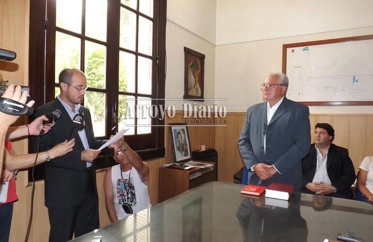 As&iacute; asum&iacute;a Mansilla su cargo en 2013 durante la toma de juramento