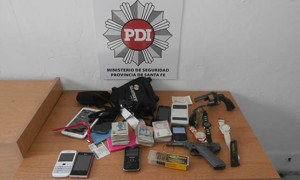 Seis personas detenidas tras allanamientos: secuestran gran cantidad de dinero y armas