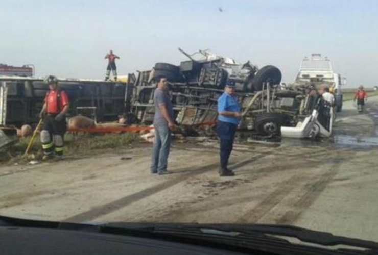 La circulación quedó interrumpida en una de las manos a Rosario. Foto: @Aztton