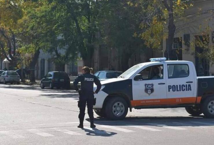 La Policía, en el banco de Lincoln con rehenes Foto: @josepace