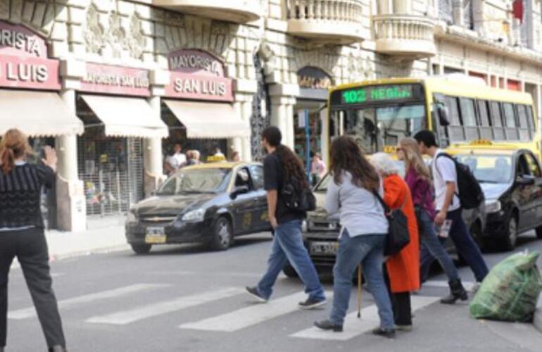 Los comerciantes van al Concejo cansados de los robos.